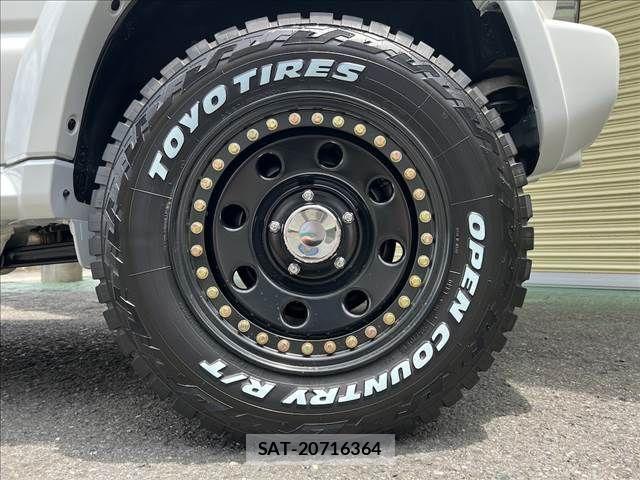 Suzuki JIMNY 2026-06 8314966-4