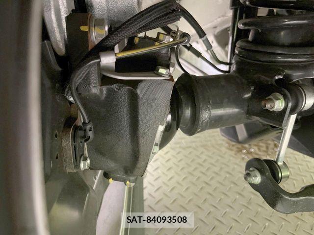 Suzuki JIMNY 2026-04 8336367-19