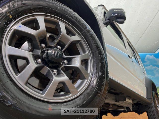Suzuki JIMNY 2025-10 8336358-14