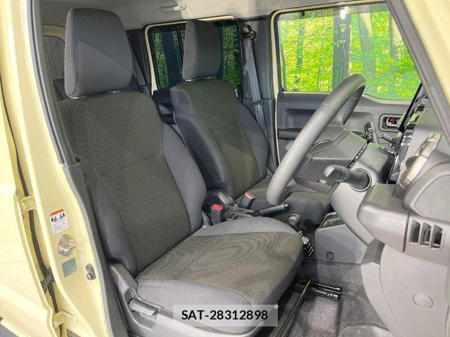 Suzuki JIMNY 2025-11 8354764-7
