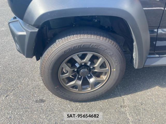 Suzuki JIMNY 2026-03 8366506-4