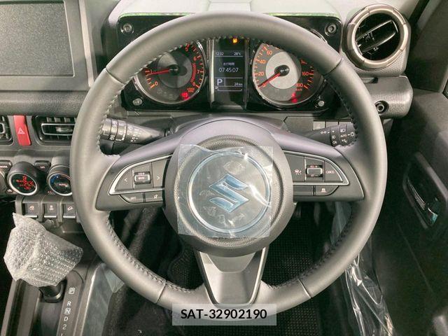 Suzuki JIMNY 2025-11 8366504-10
