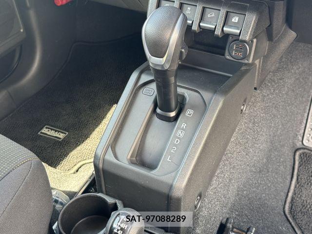 Suzuki JIMNY 2025-09 8371760-18