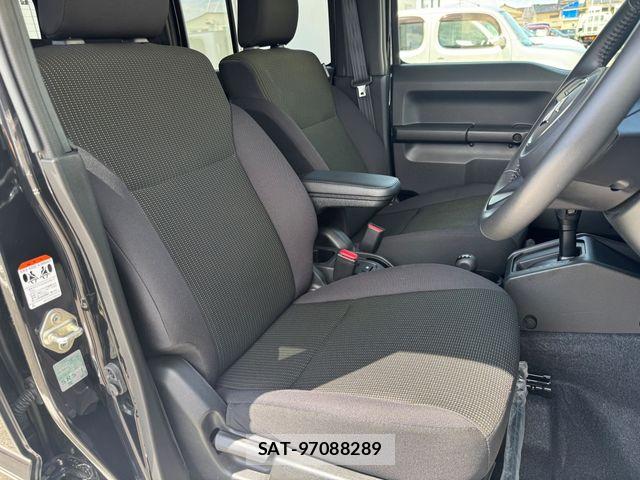 Suzuki JIMNY 2025-09 8371760-21