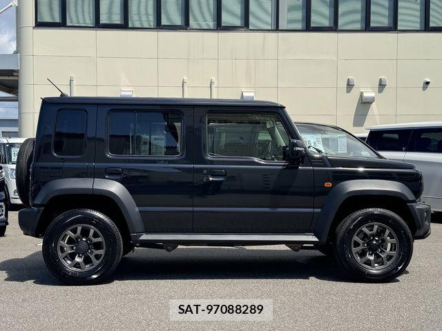 Suzuki JIMNY 2025-09 8371760-4