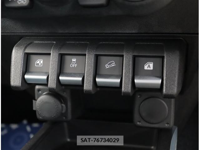 Suzuki JIMNY 2025-11 8413036-10
