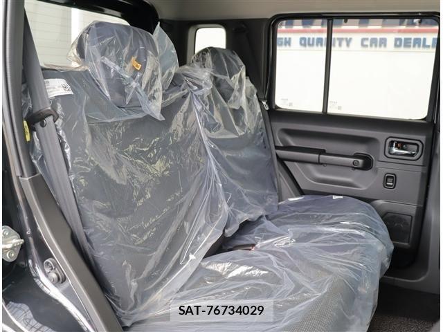 Suzuki JIMNY 2025-11 8413036-5