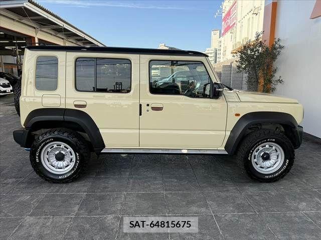 Suzuki JIMNY 2025-11 8413037-11