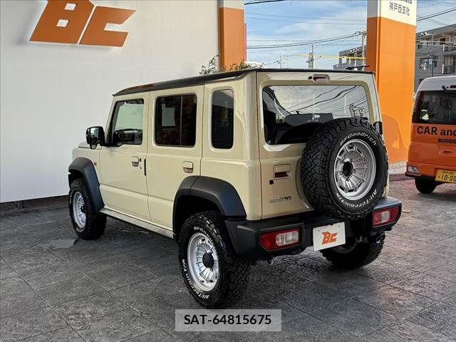 Suzuki JIMNY 2025-11 8413037-12