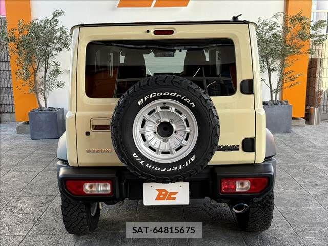 Suzuki JIMNY 2025-11 8413037-13