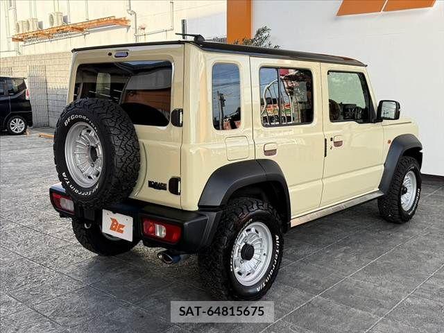 Suzuki JIMNY 2025-11 8413037-14