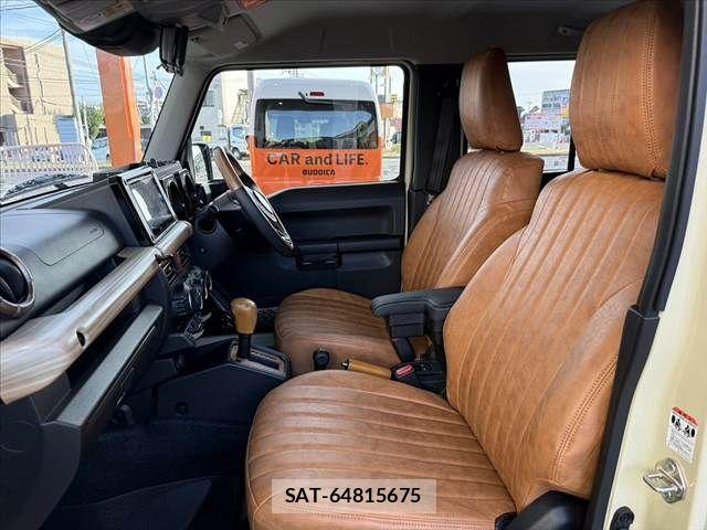 Suzuki JIMNY 2025-11 8413037-16