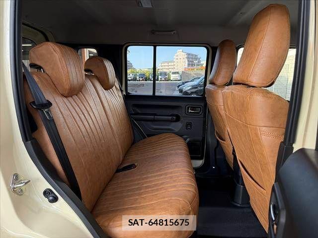Suzuki JIMNY 2025-11 8413037-17