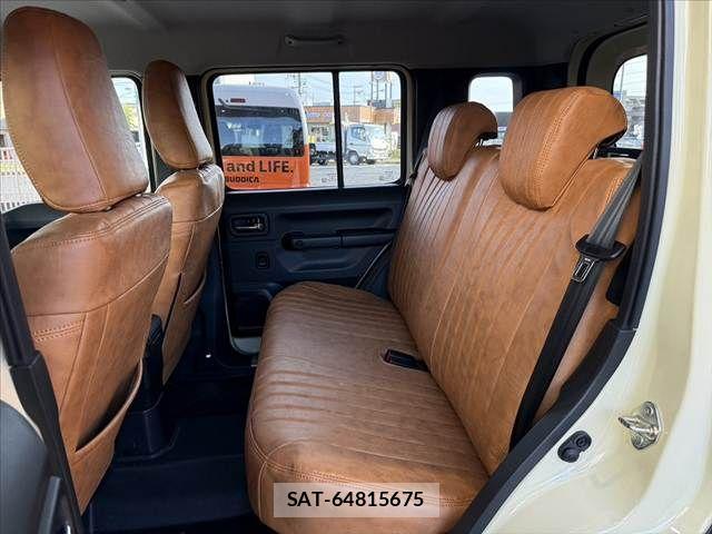 Suzuki JIMNY 2025-11 8413037-18