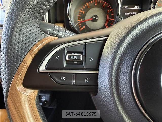 Suzuki JIMNY 2025-11 8413037-22
