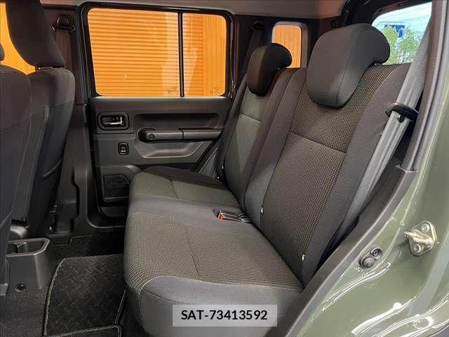 Suzuki JIMNY 2025-04 8413038-18