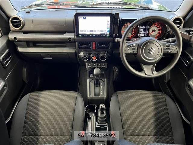Suzuki JIMNY 2025-04 8413038-1