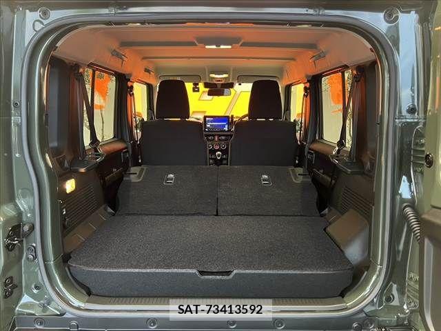 Suzuki JIMNY 2025-04 8413038-20