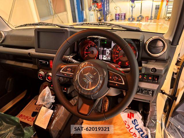 Suzuki JIMNY 2026-07 8525364-10