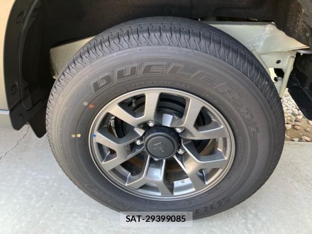 Suzuki JIMNY 2025-05 8562283-2