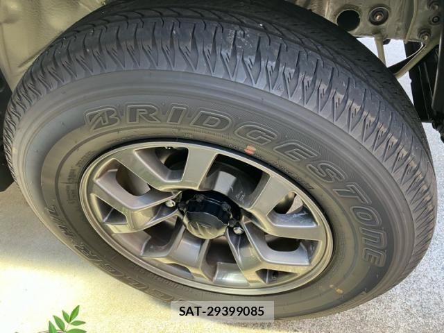 Suzuki JIMNY 2025-05 8562283-4