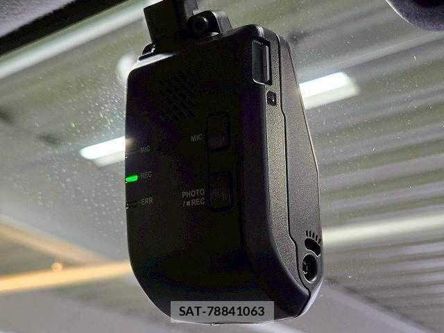 Suzuki JIMNY 2025-06 8627299-7