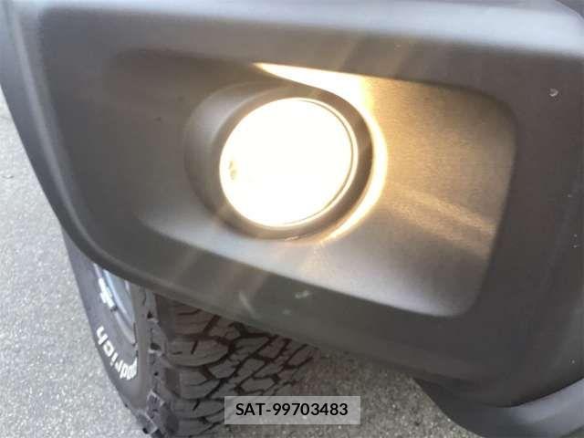 Suzuki JIMNY 2025-10 8627298-16