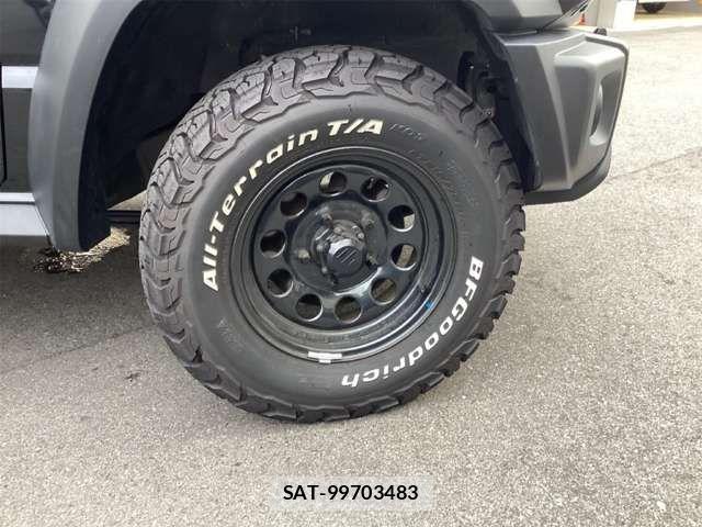 Suzuki JIMNY 2025-10 8627298-17
