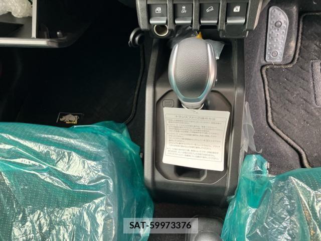 Suzuki JIMNY 2025-10 8659687-16