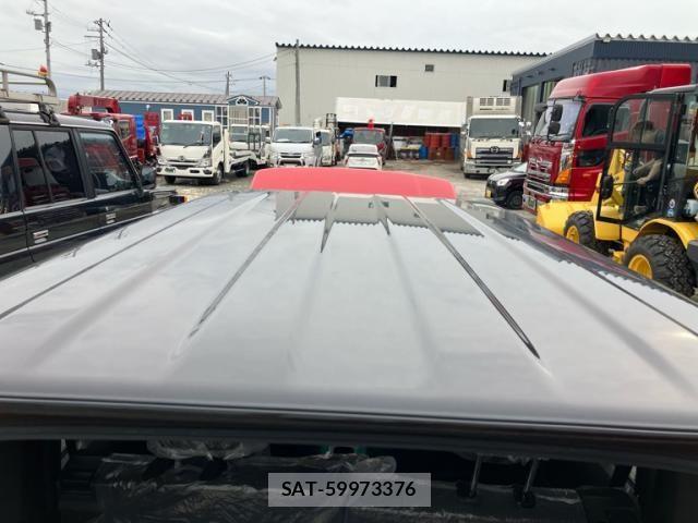 Suzuki JIMNY 2025-10 8659687-21