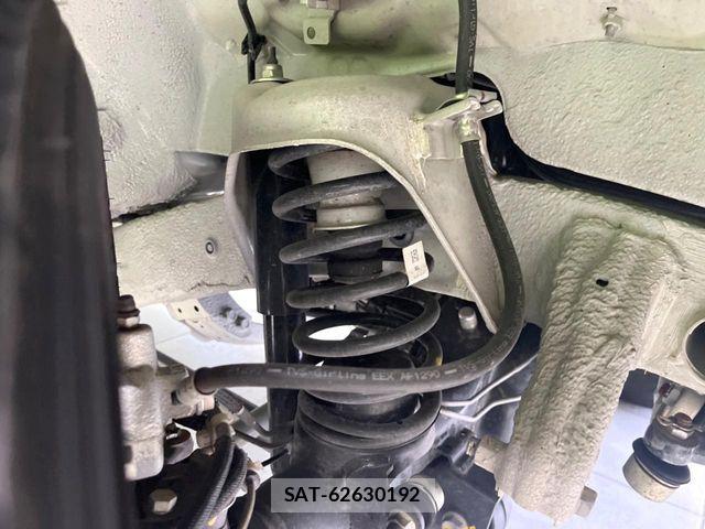 Suzuki JIMNY 2025-10 8685772-19