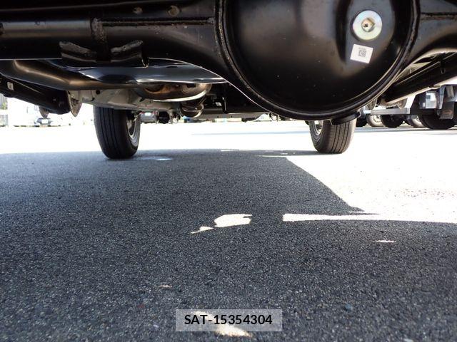 Suzuki JIMNY 2026-08 8743023-12