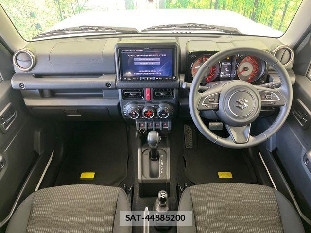 Suzuki JIMNY 2025-04 8829679-2
