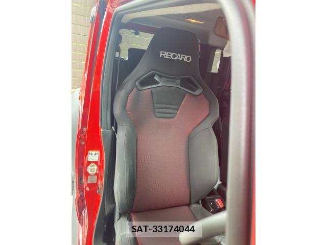 Suzuki JIMNY 2025-10 8829678-15