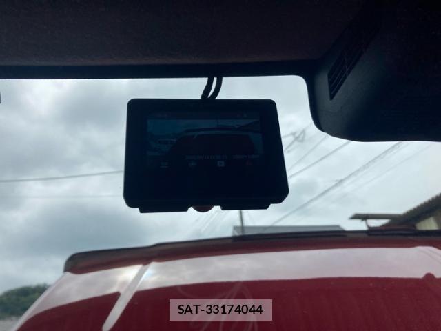 Suzuki JIMNY 2025-10 8829678-28