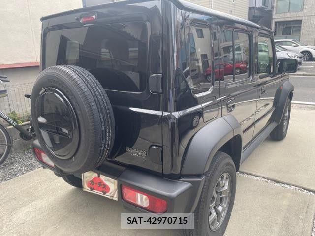 Suzuki JIMNY 2025-07 8829677-2