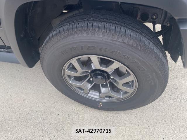 Suzuki JIMNY 2025-07 8829677-3