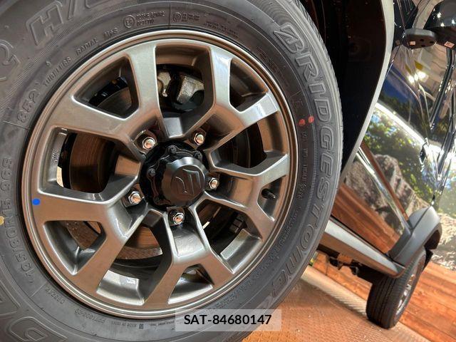 Suzuki JIMNY 2026-08 8829672-12