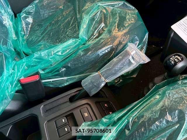 Suzuki JIMNY 2026-07 8871251-18