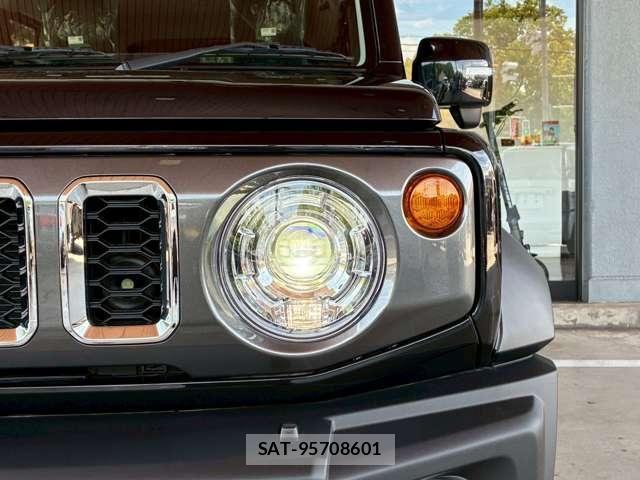 Suzuki JIMNY 2026-07 8871251-22