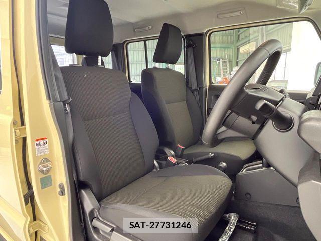 Suzuki JIMNY 2025-09 8871248-9