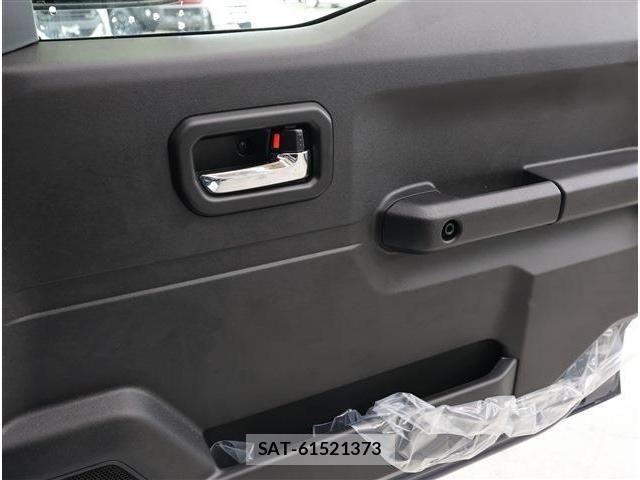 Suzuki JIMNY 2026-05 8871253-2