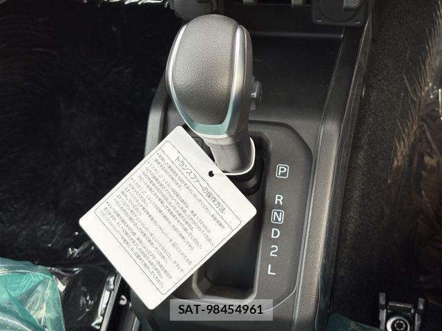 Suzuki JIMNY 2026-07 8880283-24