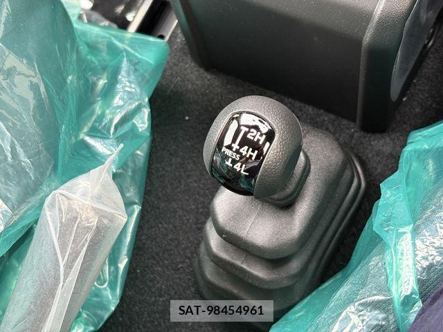 Suzuki JIMNY 2026-07 8880283-25