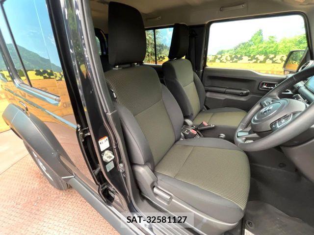 Suzuki JIMNY 2025-04 8880278-7