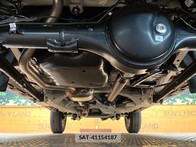 Suzuki JIMNY 2026-06 8880274-18