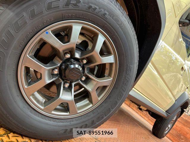 Suzuki JIMNY 2026-03 8880272-13