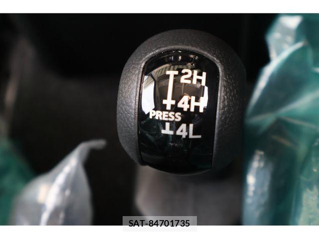 Suzuki JIMNY 2026-09 8880282-17