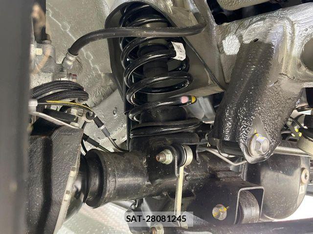 Suzuki JIMNY 2025-09 8880279-18