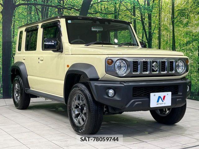 Suzuki JIMNY 2026-05 8883792-15